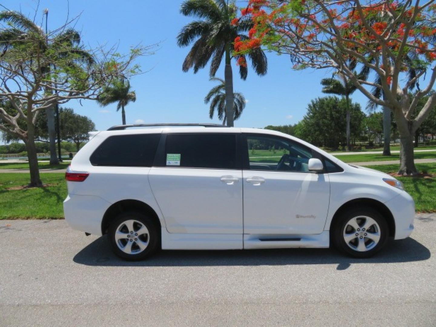 2016 White /Gray Toyota Sienna (5TDKK3DC8GS) , located at 4301 Oak Circle #19, Boca Raton, FL, 33431, (954) 561-2499, 26.388861, -80.084038 - You are looking at Gorgeous Low Mileage 2016 Toyota Sienna LE Braunability XT Handicap Van Wheelchair Van Conversion Van with 26K Original Miles, Power Side Entry Ramp with Kneeling Van Function, Passenger Side Quick Lock System (same as ez lock), Quick Release Front Seats, Floor with L Tracks, Leat - Photo#6